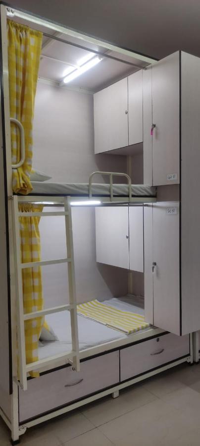 Abuzz Oxfordcaps Bannerghatta บังกาลอร์ ภายนอก รูปภาพ